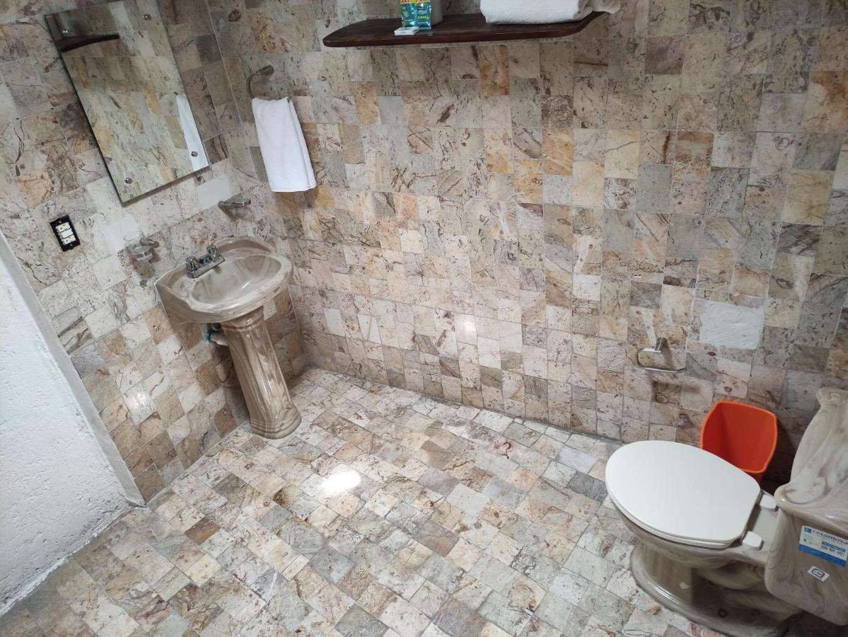 Hotel Posada Laura San Juan del Río Zewnętrze zdjęcie